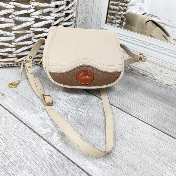 Dooney & Bourke Handbags - VTG DOONEY & BOURKE IVORY TETON LTHR SHLDR/CRSSBDY